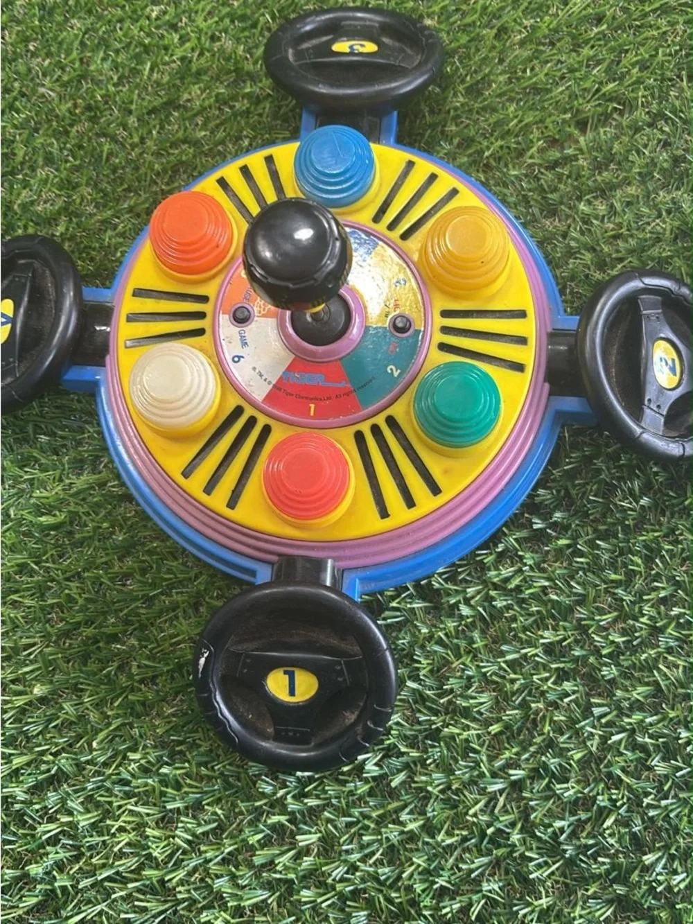 1998 Tiger Electronics Brain Shift Game Multi-Player Electronic Console